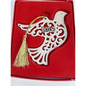Lenox 2019 A Year To Remember Dove Ornament Gift Boxed Ceramic Christmas Holiday